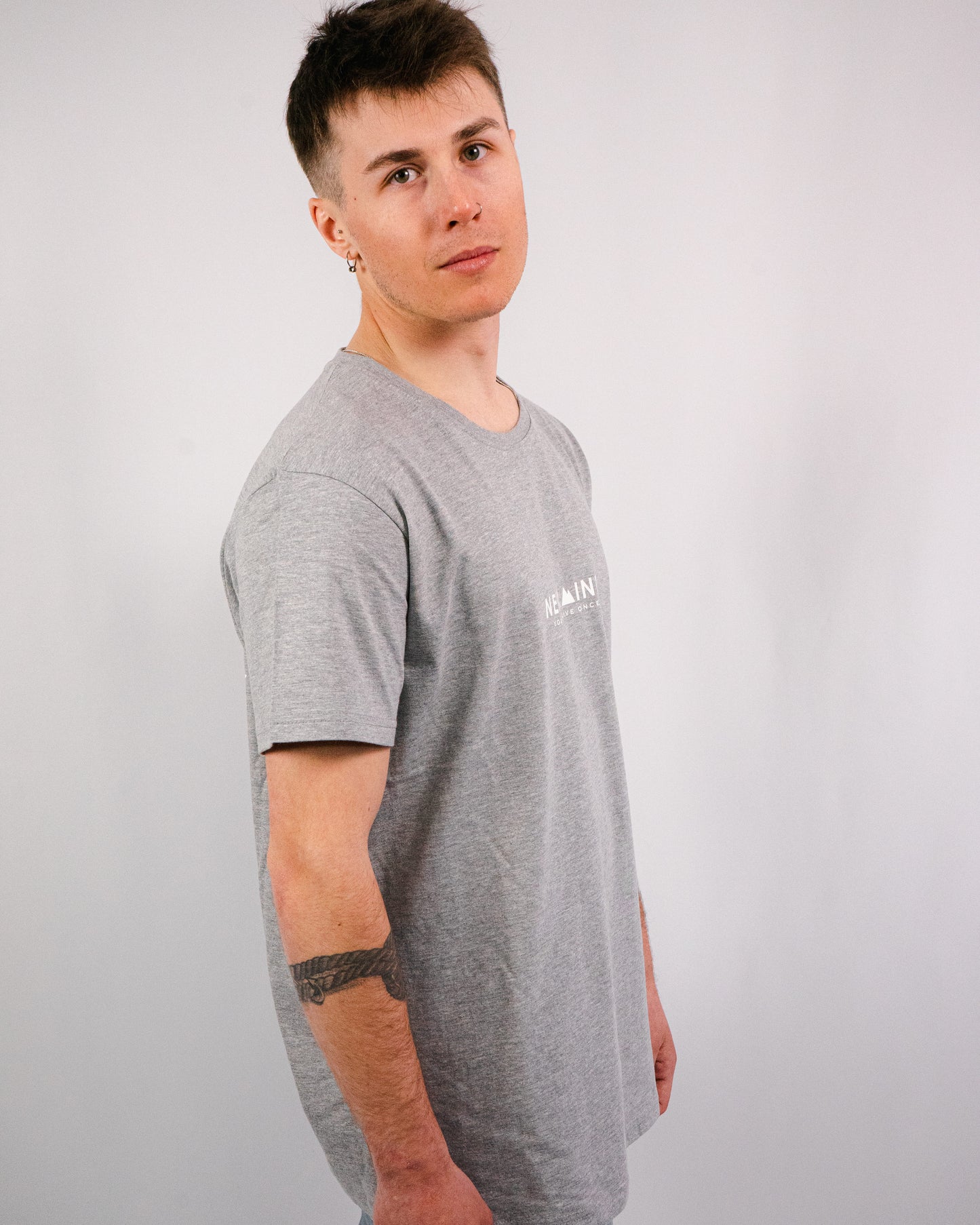 CLASSIC TEE GREY