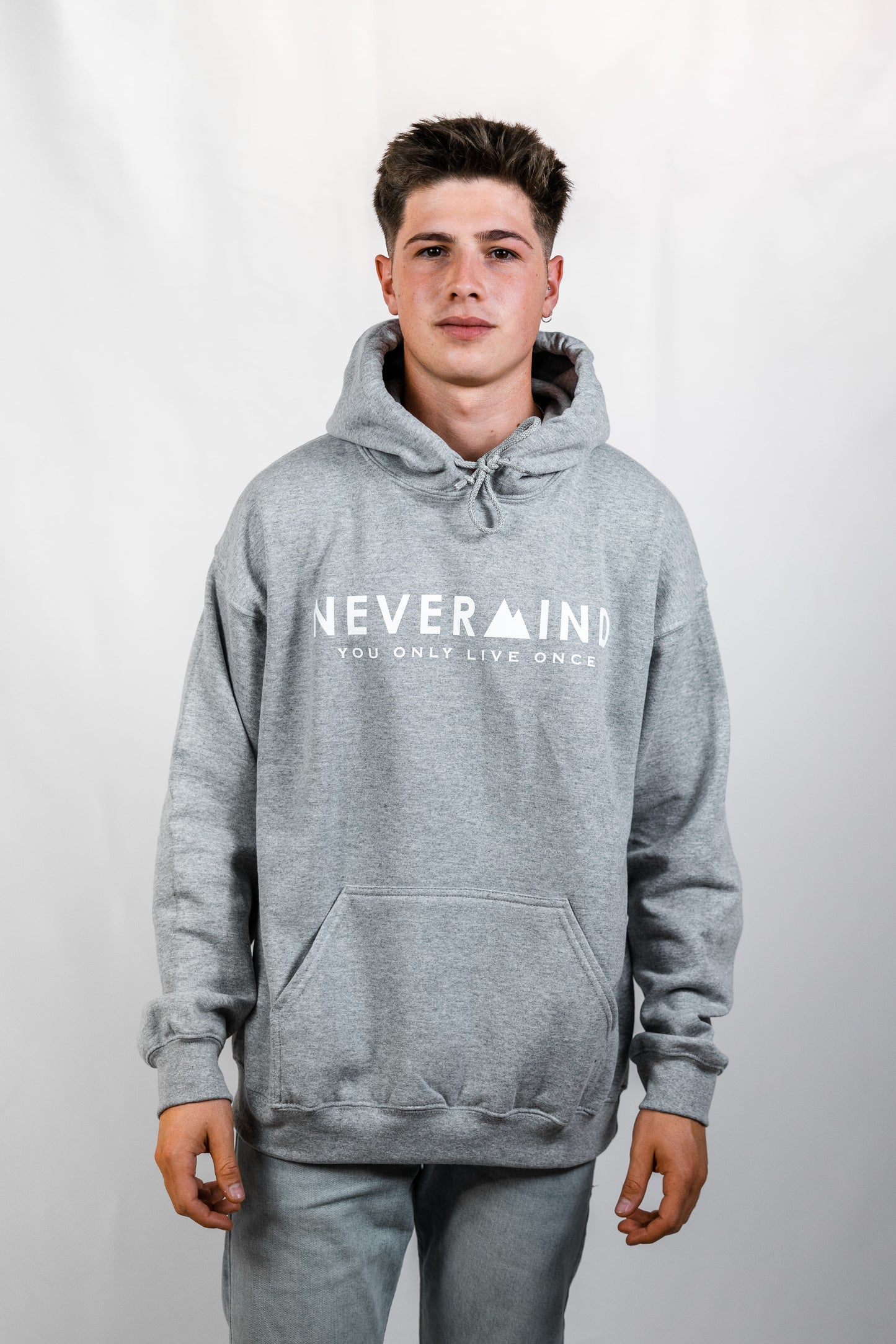 CLASSIC HOODIE GREY